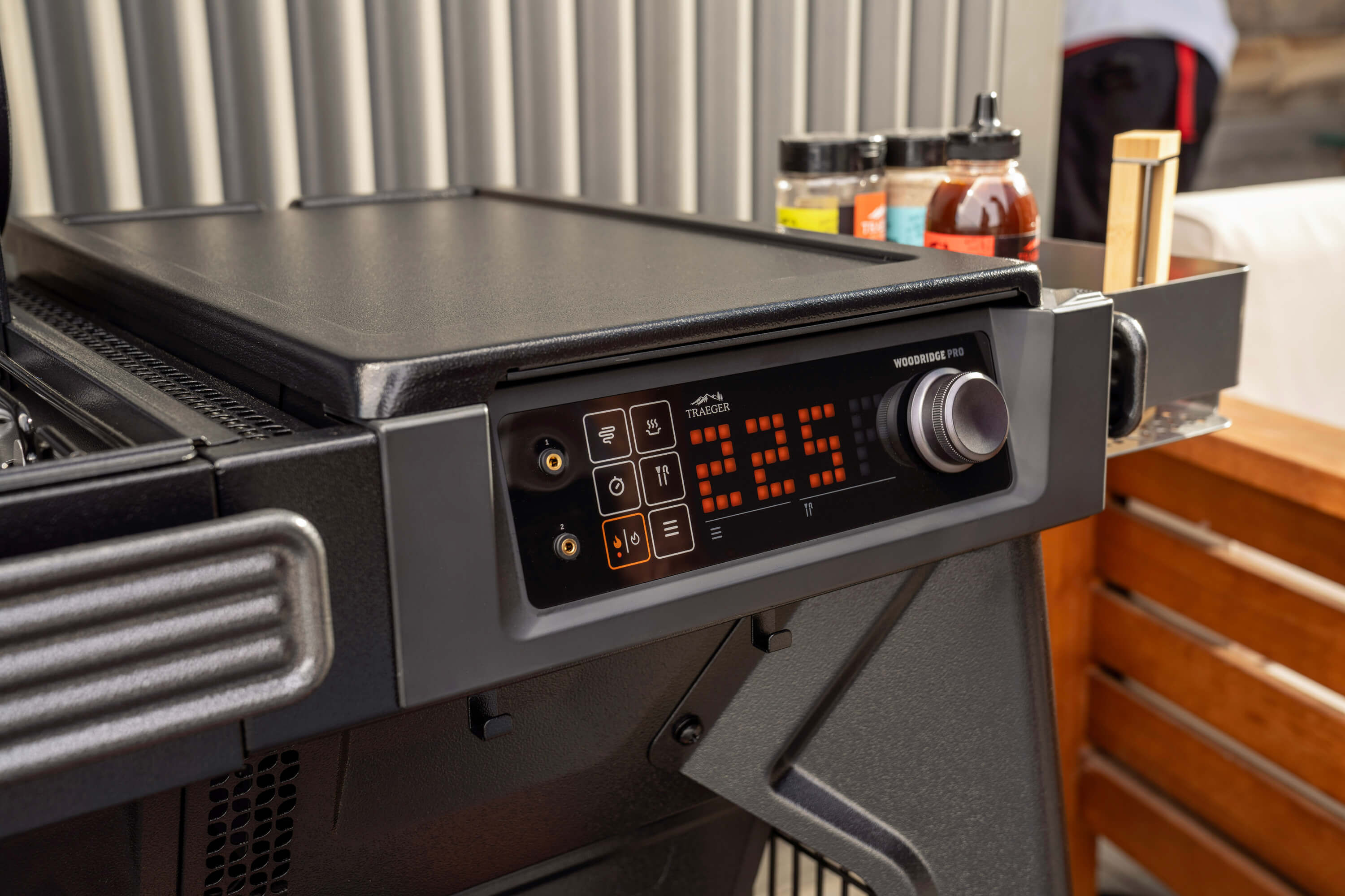 Traeger WOODRIDGE Pro inkl. WiFire